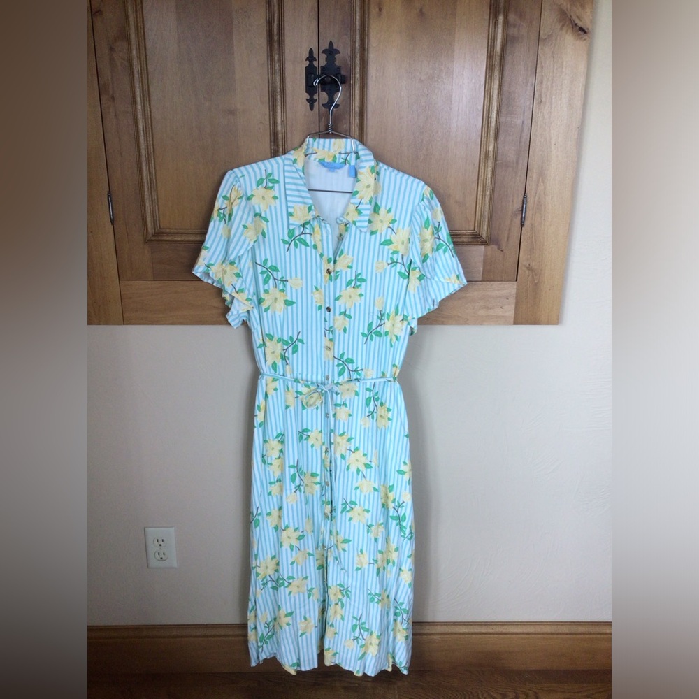 XXL Draper James button down spring floral dress